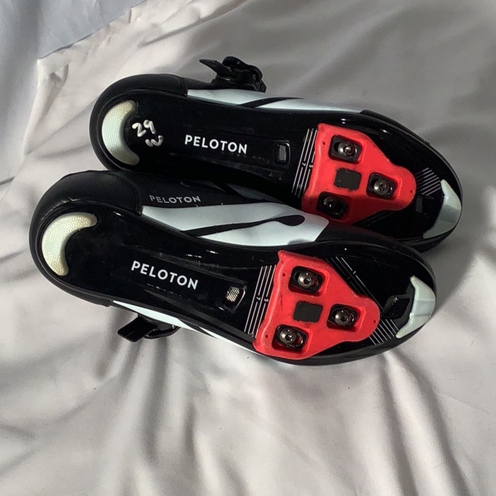 Peloton Cycling Shoes BRAND NEW for Peloton Bike and Delta Women’s 9, Men’s 7 - Picture 4 of 6
